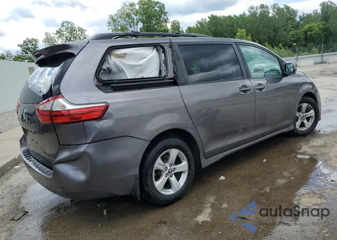2018 Toyota Sienna Le из США, поврежденный, VIN 5TDKZ3DCXJS914758